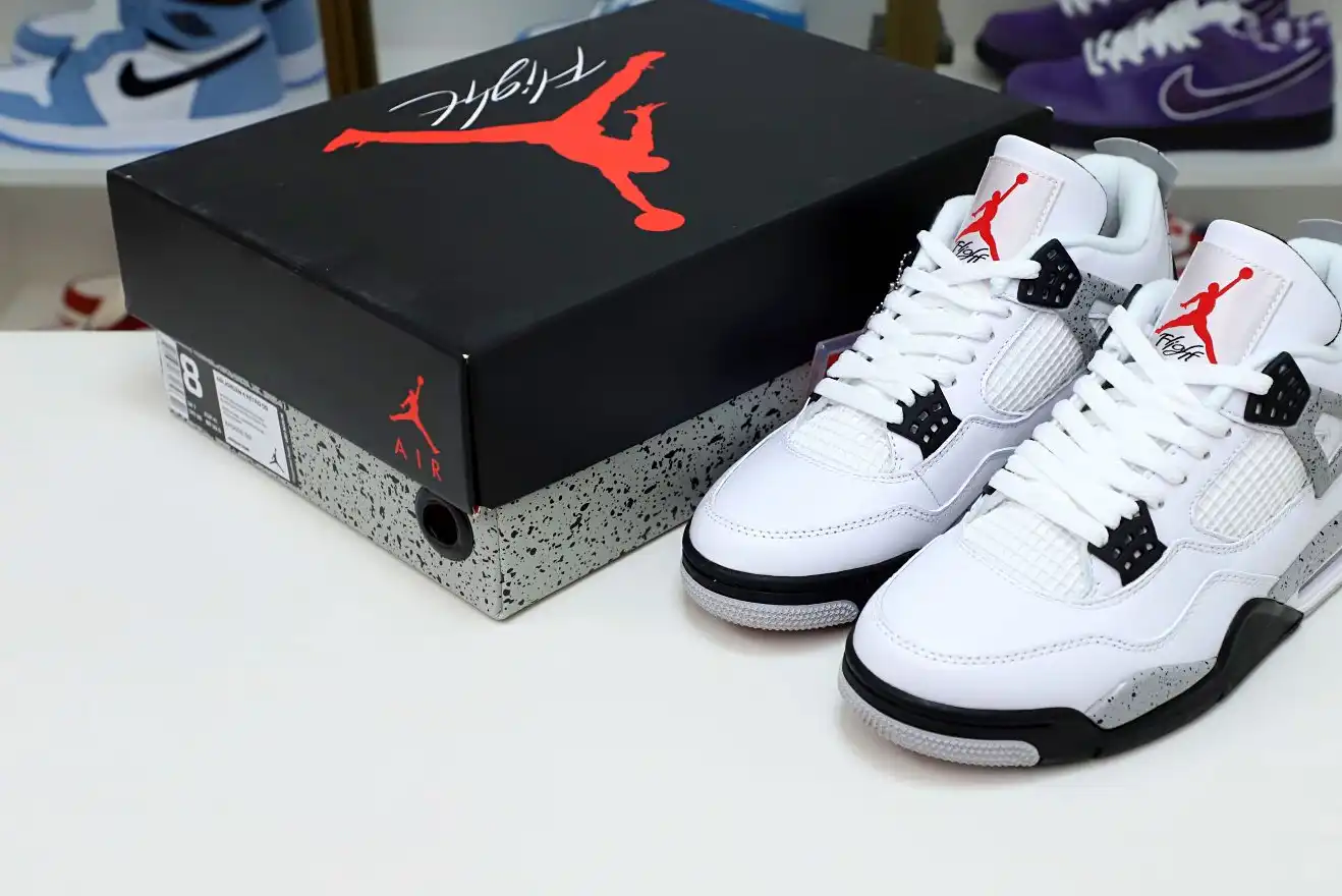 Air Jordan 4 Retro White Cement