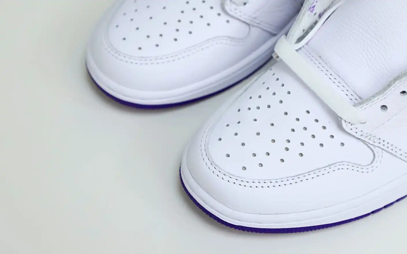 Air Jordan 1 High OG Court Purple