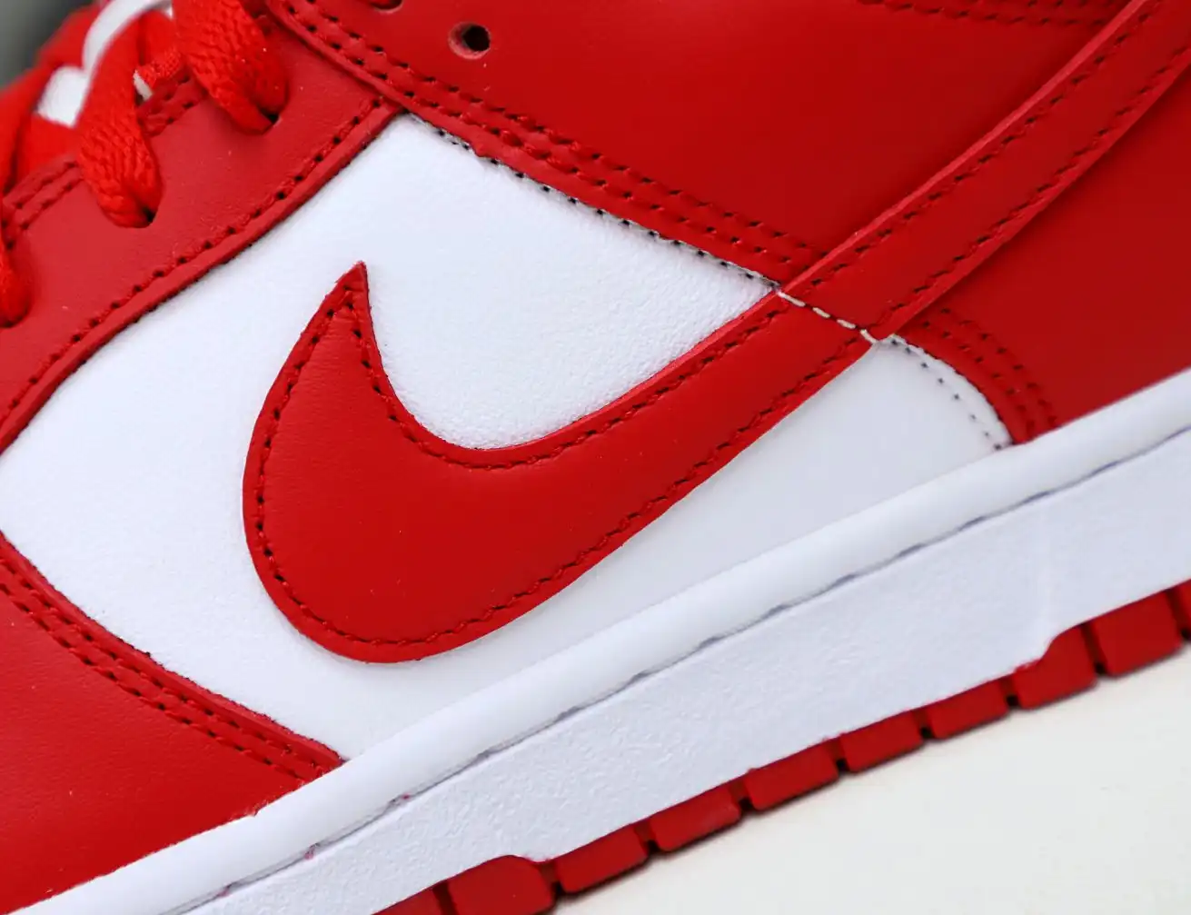 hype DUNK LOW SP RED