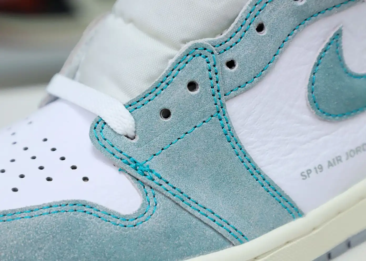 AIR JORDAN 1 RETRO HIGH OG 'TURBO GREEN'