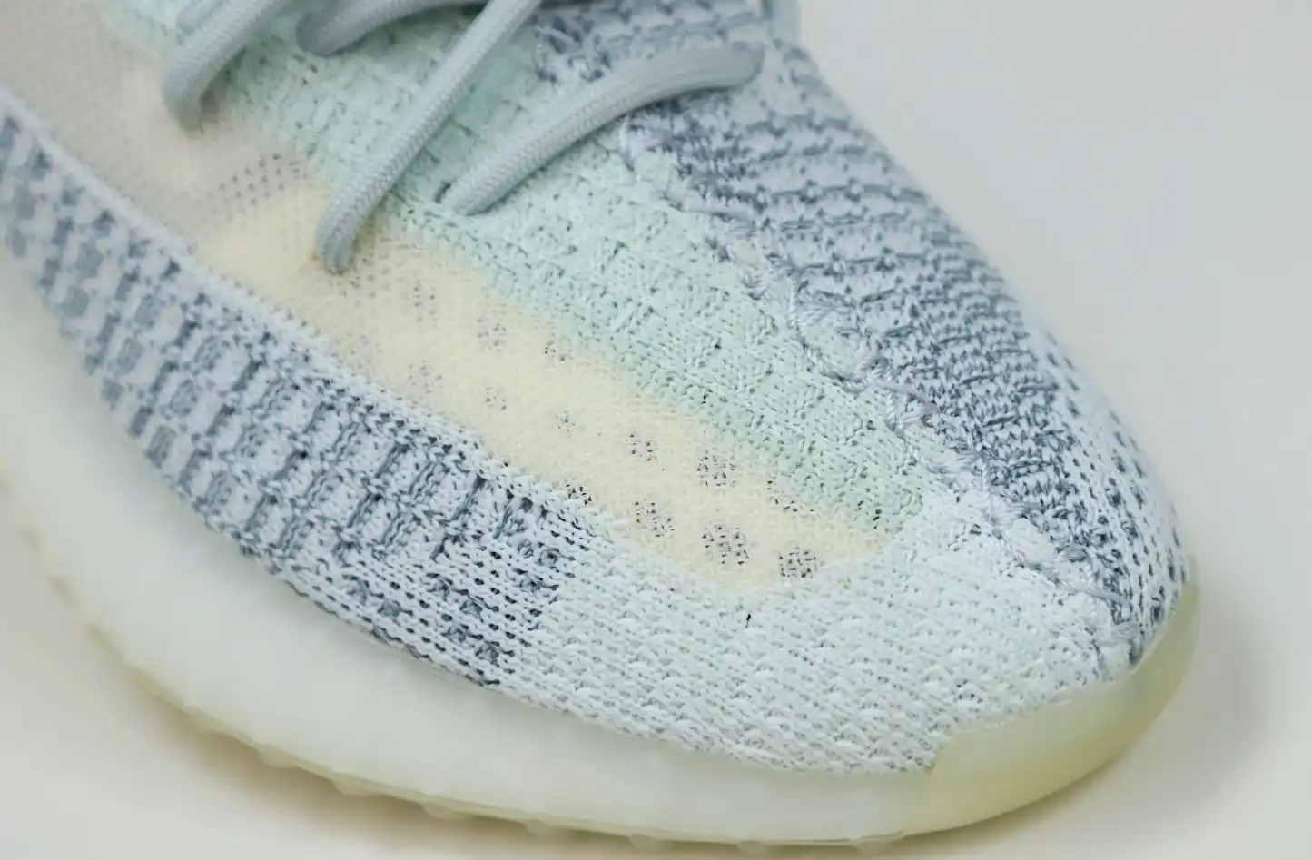 hype YEEZY BOOST 350 V2 'CLOUD WHITE REFLECTIVE'