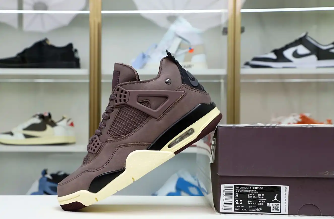 AIR JORDAN 4 AM