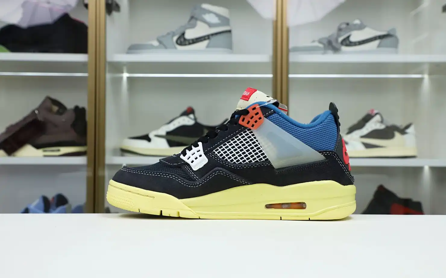 UNION LA X AIR JORDAN 4 RETRO 'OFF NOIR'