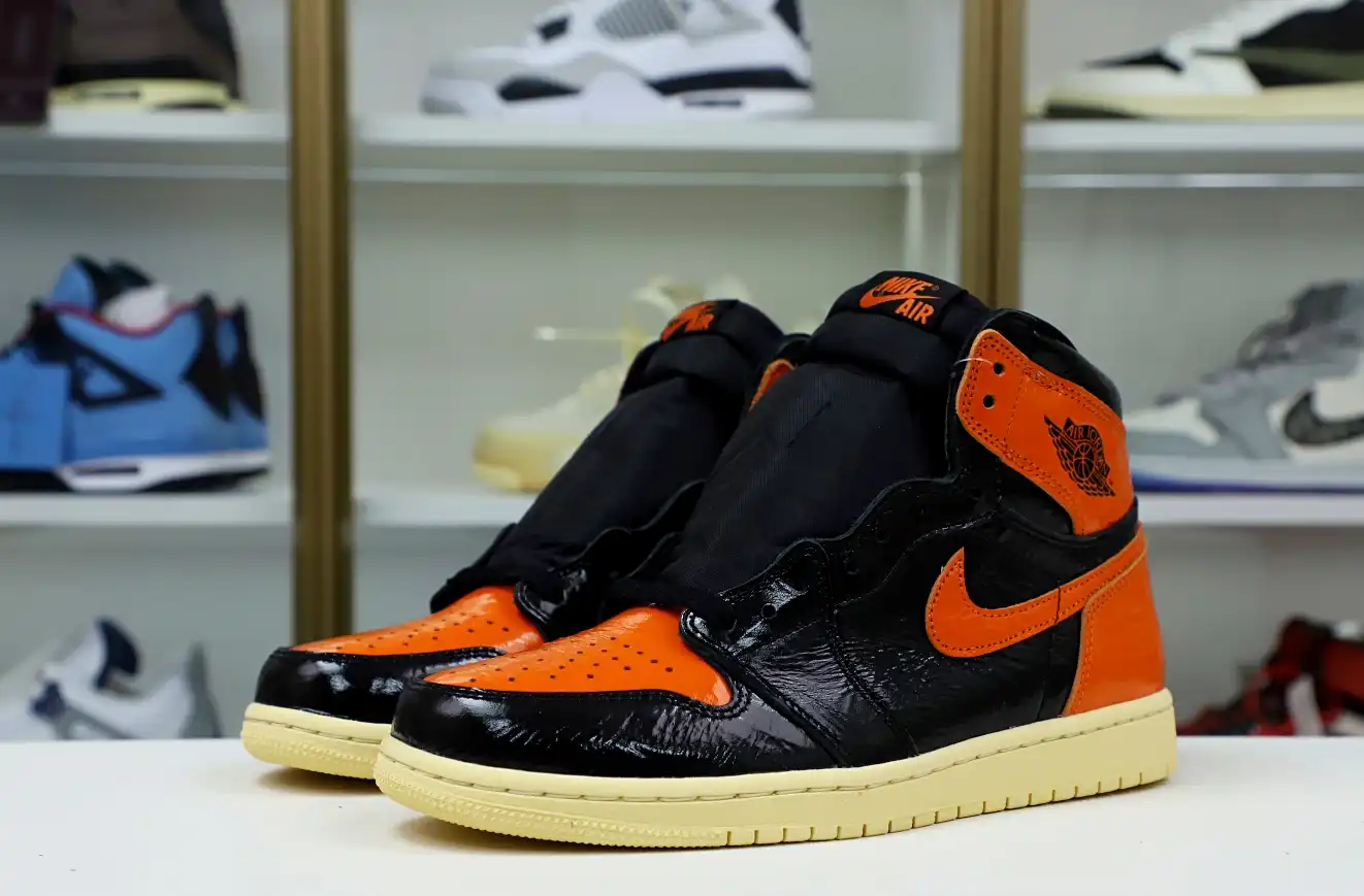 AIR JORDAN 1 RETRO HIGH OG 'SHATTERED BACKBOARD 3.0'