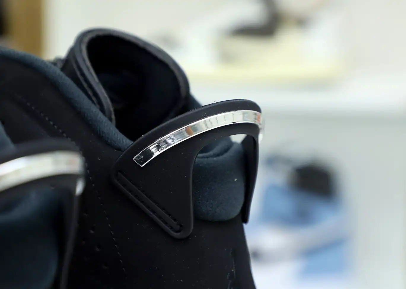 AIR JORDAN 6 CHROME