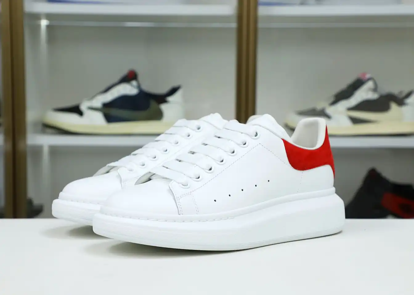 hype ALXNDER MC MCQUEEN WHITE SMOOTH CALF LEATHER RED SUEDE