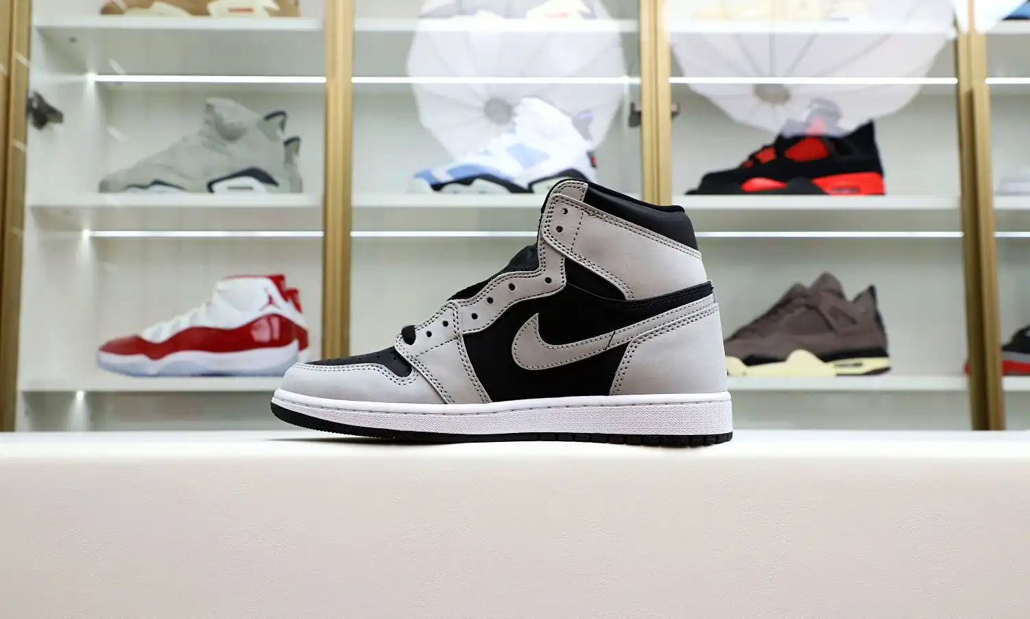 Air Jordan 1 Retro High OG  Shadow 2.0