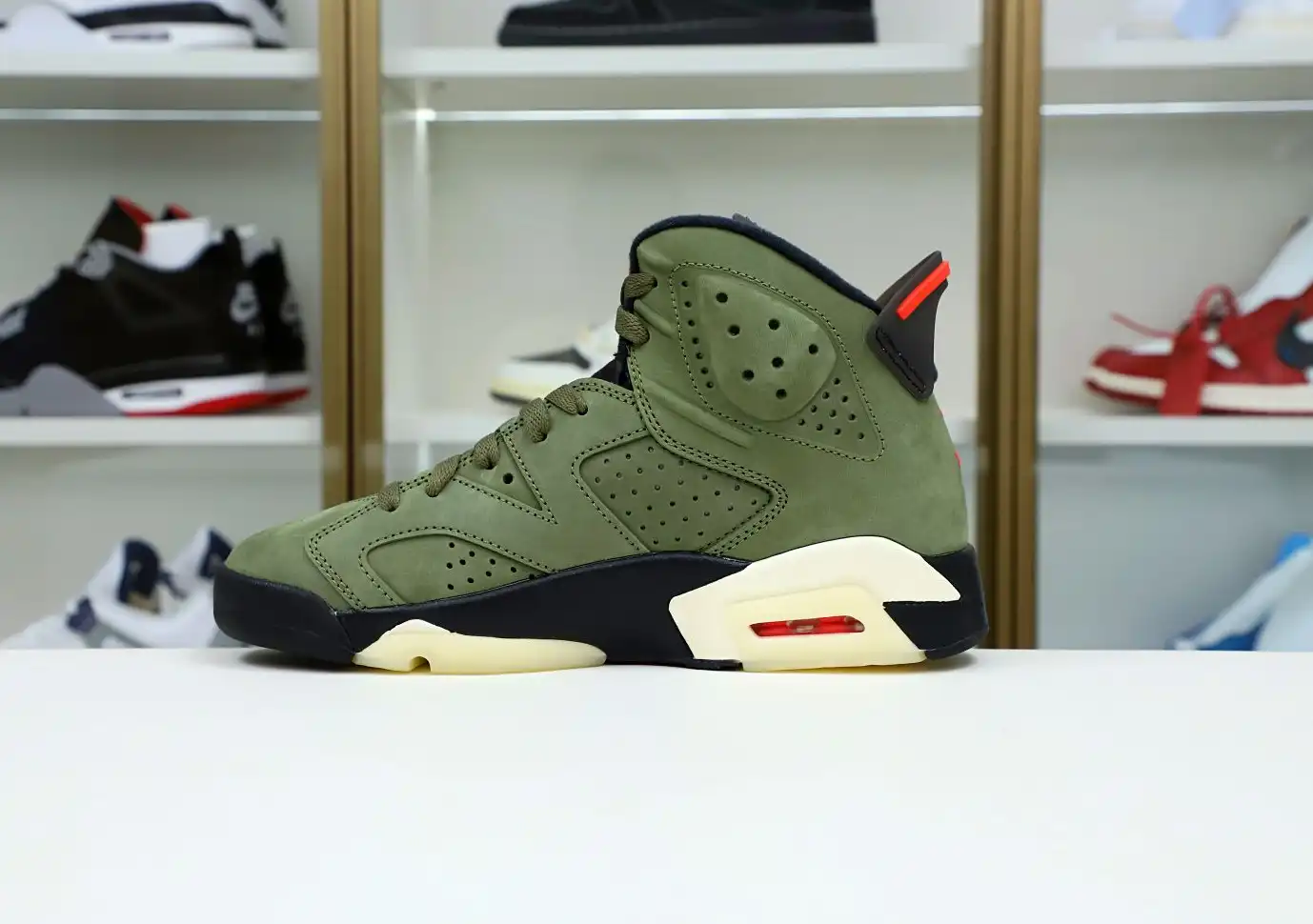 TRAVIS SCOTT X AIR JORDAN 6 RETRO 'OLIVE'