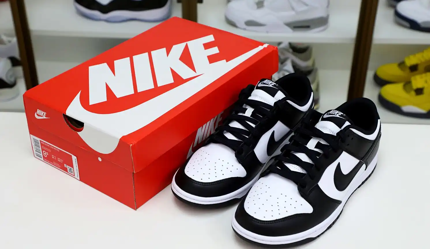 hype DUNK LOW PANDA 'BLACK WHITE'