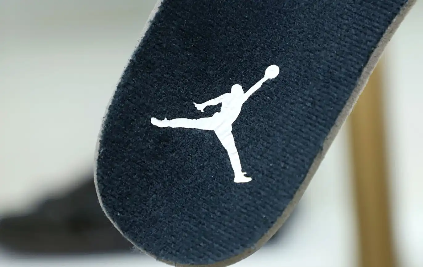 AIR JORDAN 5 RETRO 'OREO' 2021