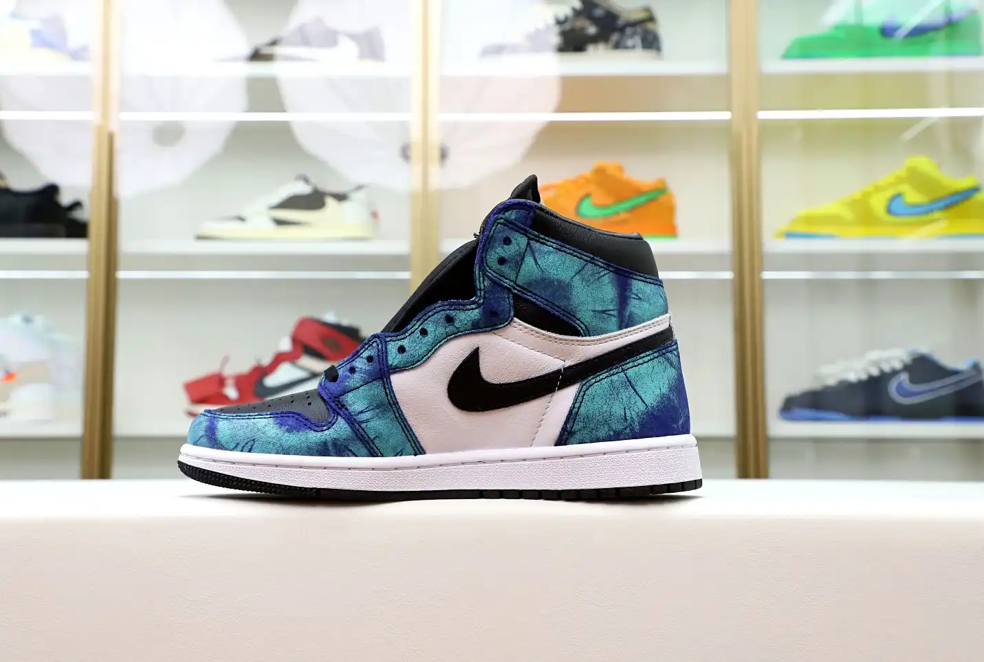 Air Jordan 1 High OG  Tie-Dye