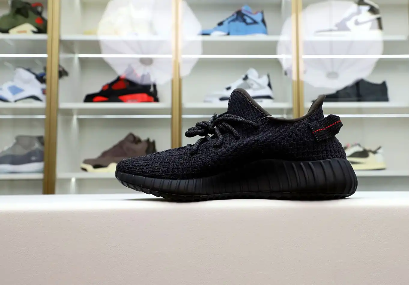 hype YEEZY BOOST 350 V2 'BLACK NON-REFLECTIVE'