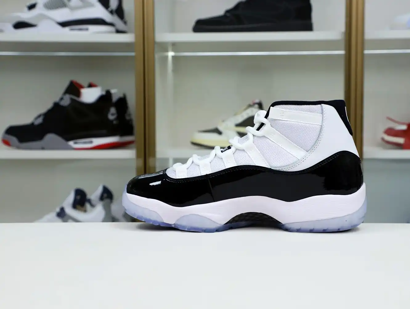 AIR JORDAN 11 RETRO 'CONCORD' 2018
