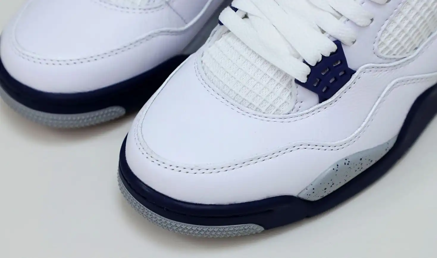 AIR JORDAN 4 RETRO 