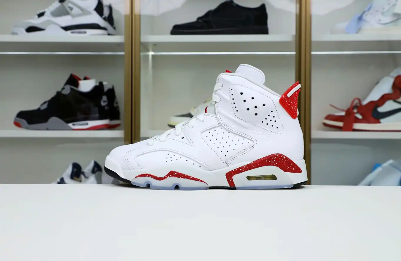 AIR JORDAN 6 RED OREO