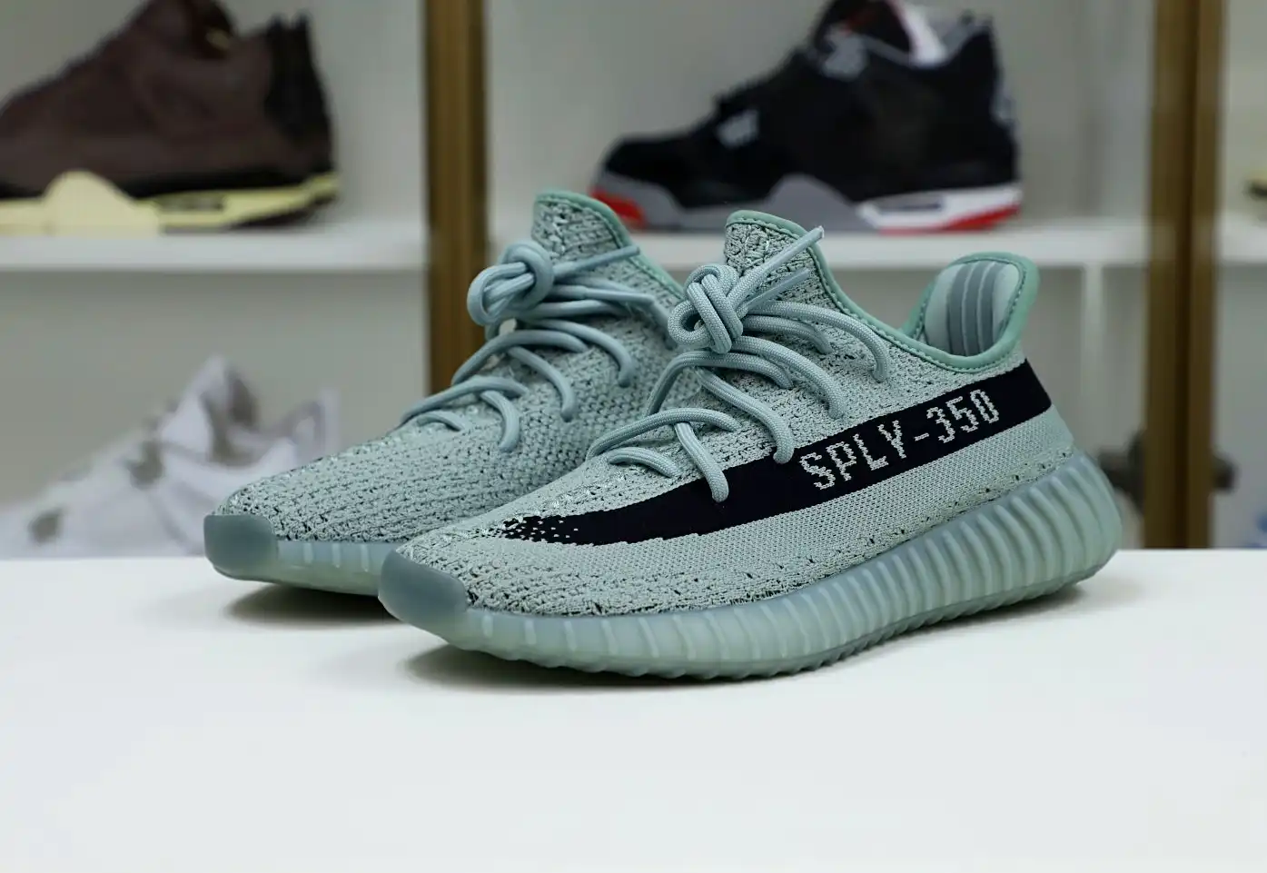 hype Yeezy boost 350 V2 