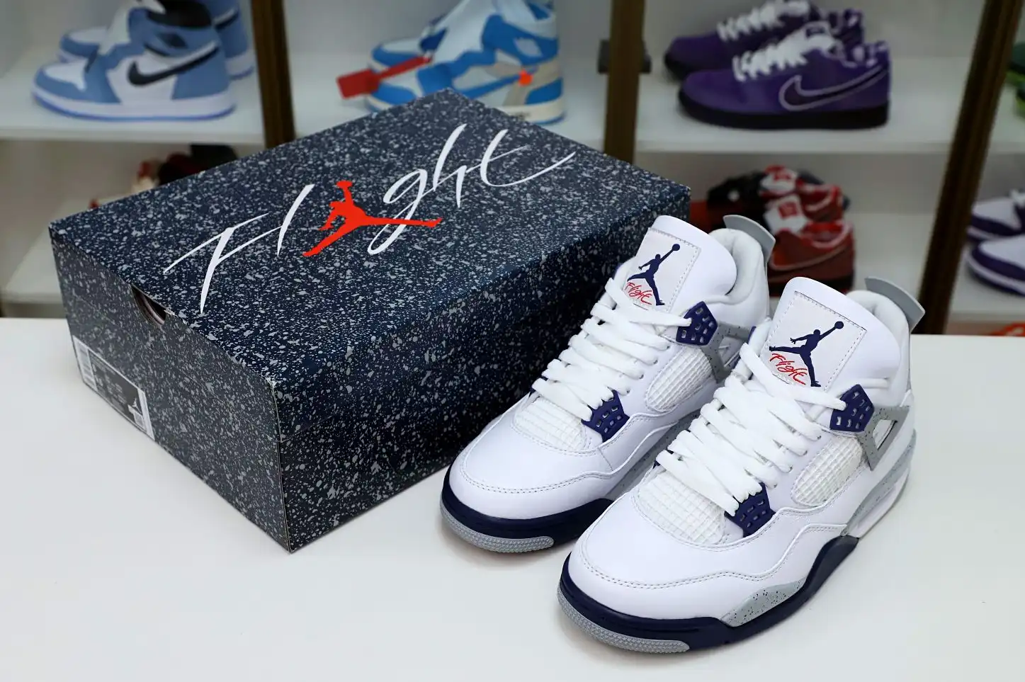 AIR JORDAN 4 RETRO 
