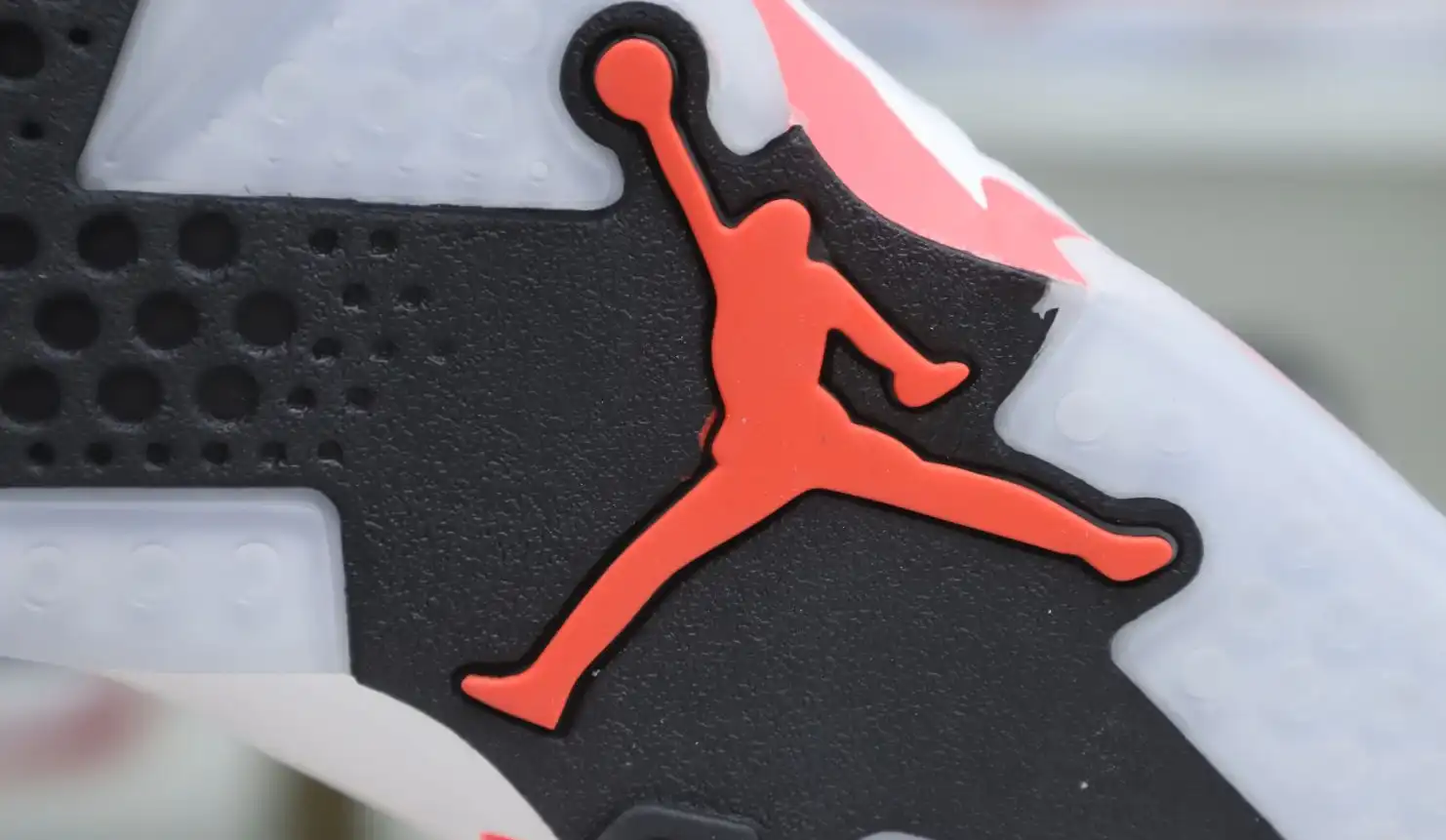 Air Jordan 6 Retroinfrared White