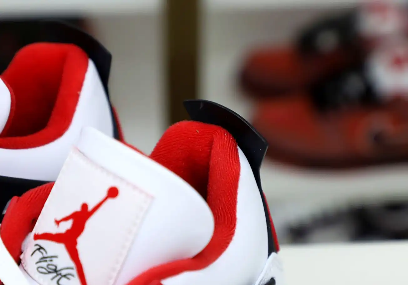 AIR JORDAN 4 RETRO 'FIRE RED' 2012