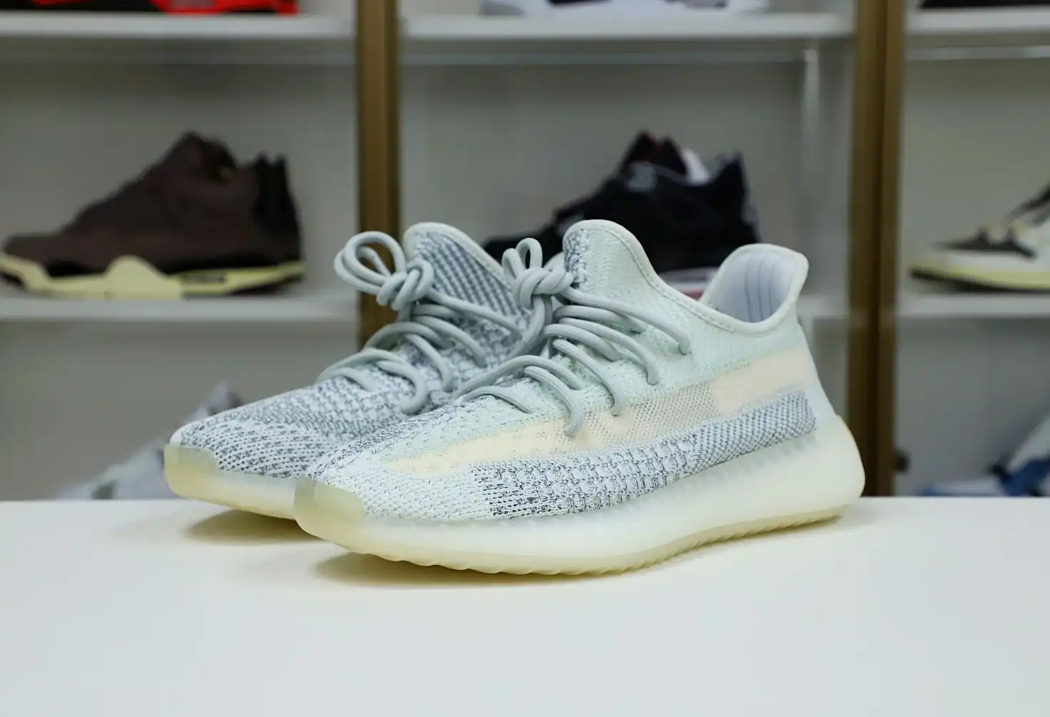 hype YEEZY BOOST 350 V2 'CLOUD WHITE REFLECTIVE'