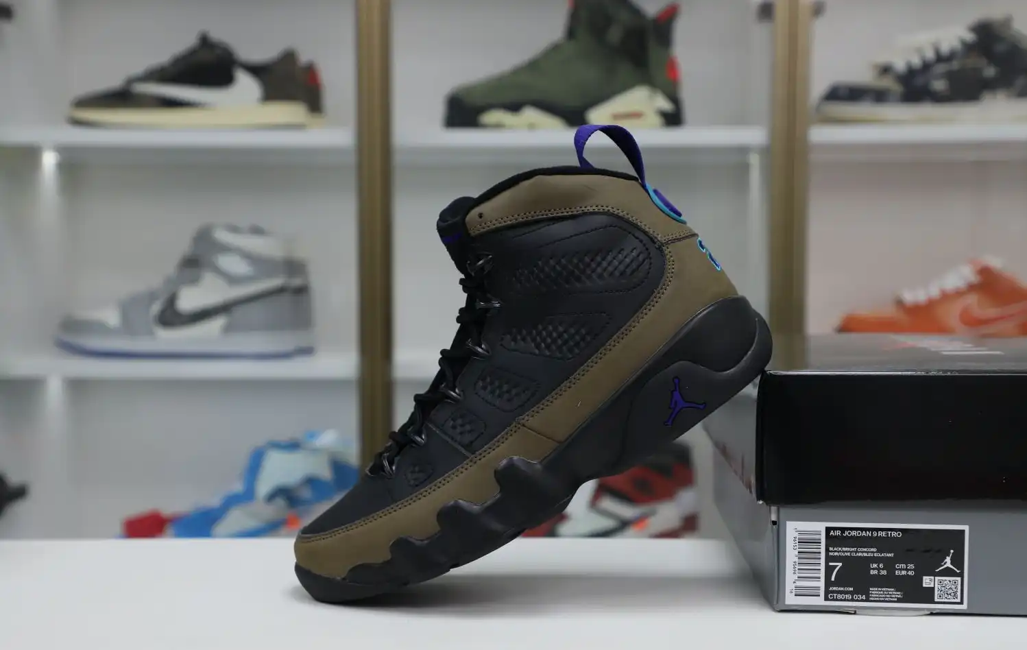 Air Jordan 9