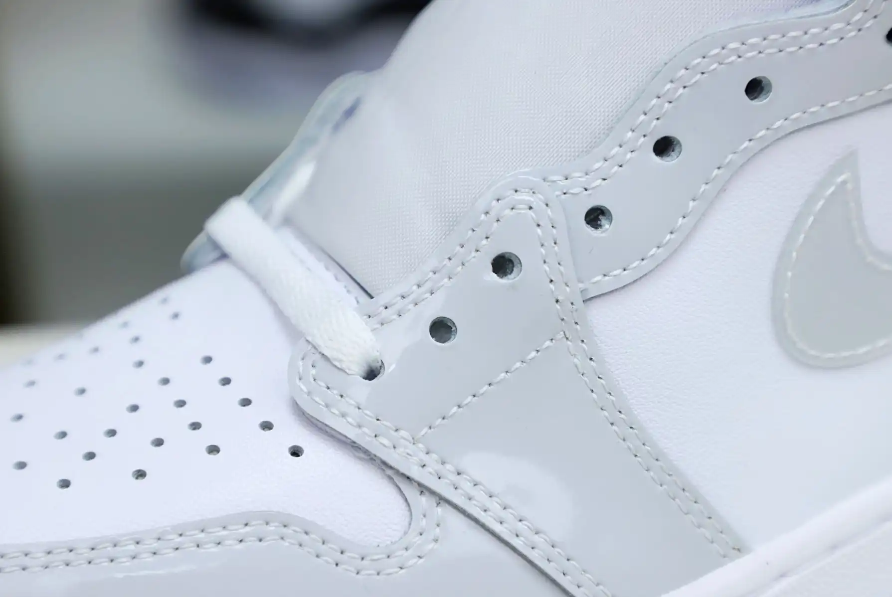 AIR JORDAN 1 HIGH ZOOM 'RACER BLUE'
