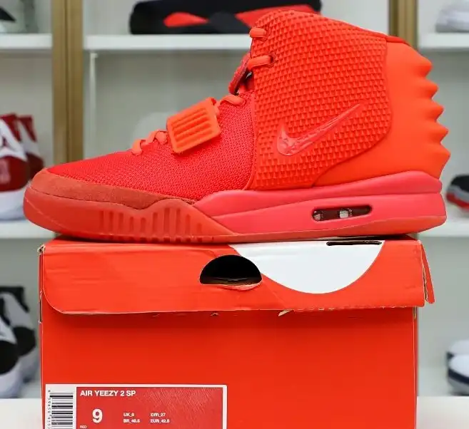 hype Nike Air Yeezy 2 red october