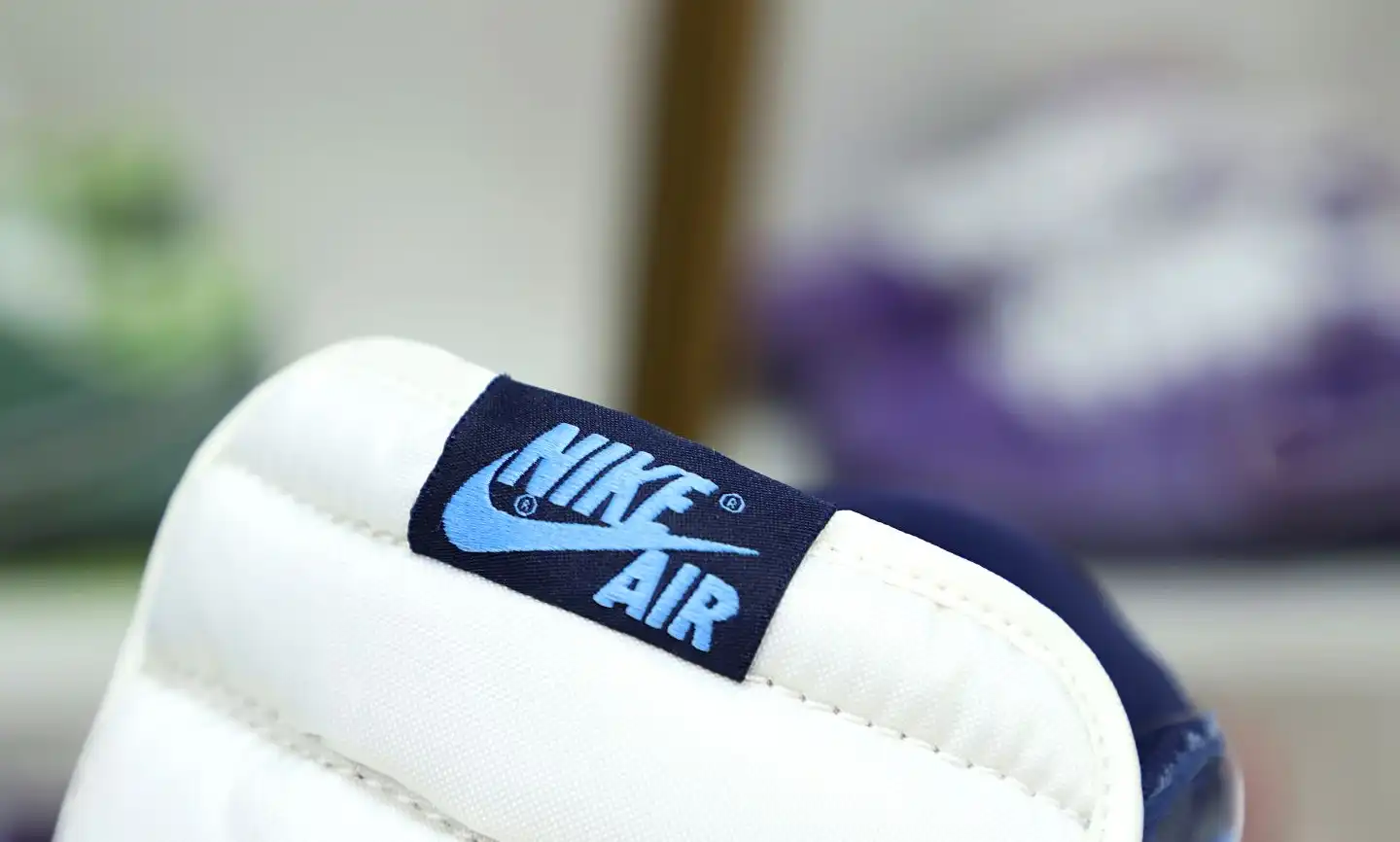 AIR JORDAN 1 RETRO HIGH OG 'OBSIDIAN'