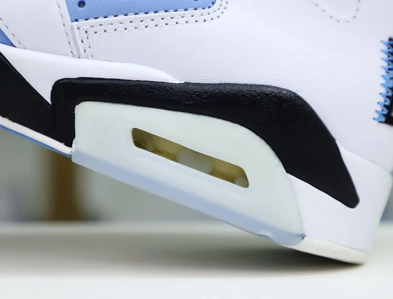 AIR JORDAN 6 RETRO 'UNC HOME'