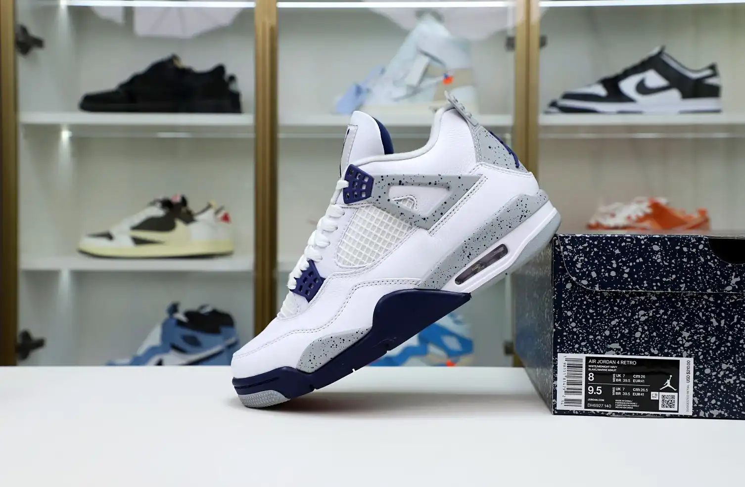 AIR JORDAN 4 RETRO 
