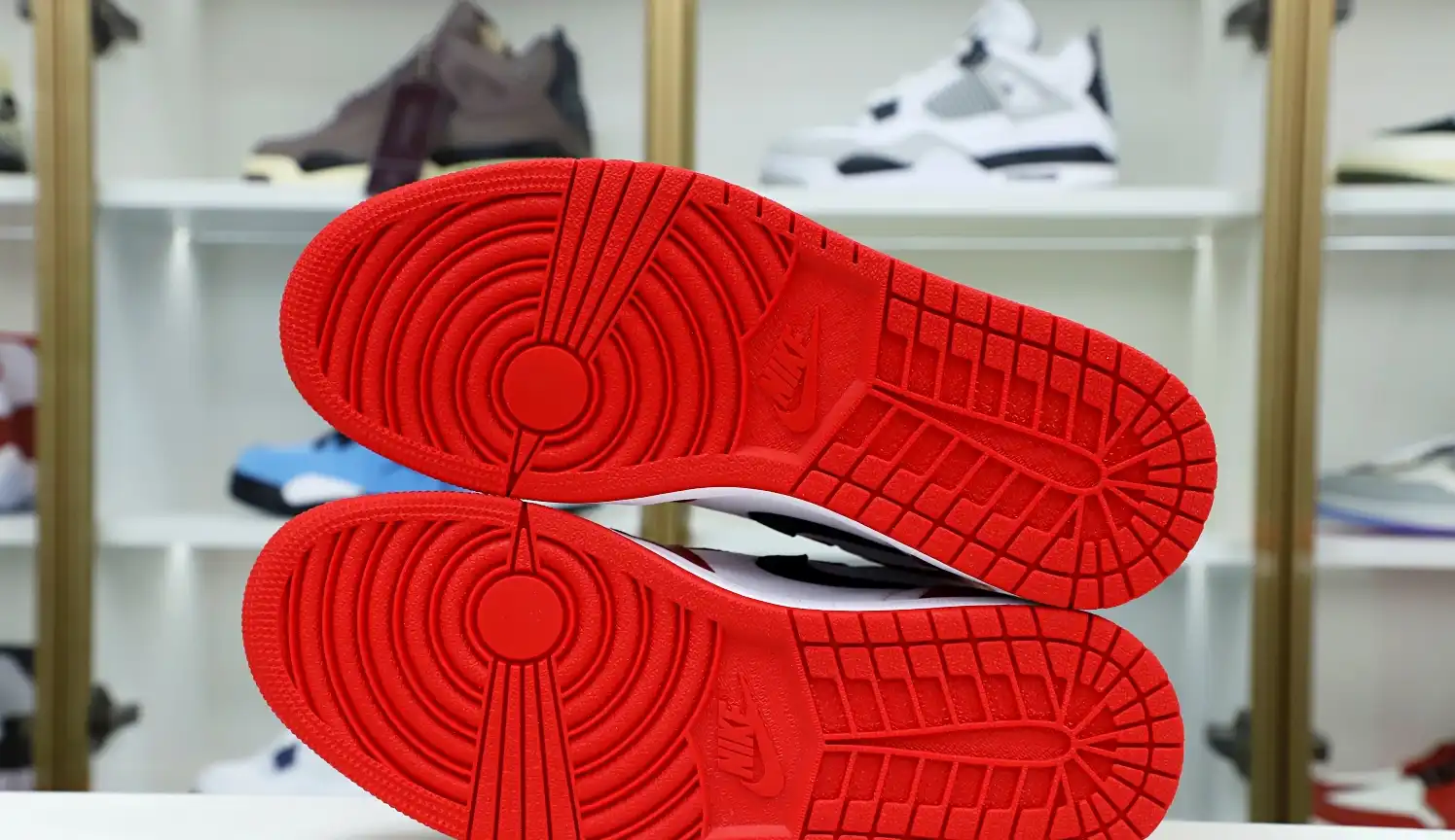 AIR JORDAN 1 RETRO HIGH OG NRG 'HOMAGE TO HOME' CHICAGO EXCLUSIVE