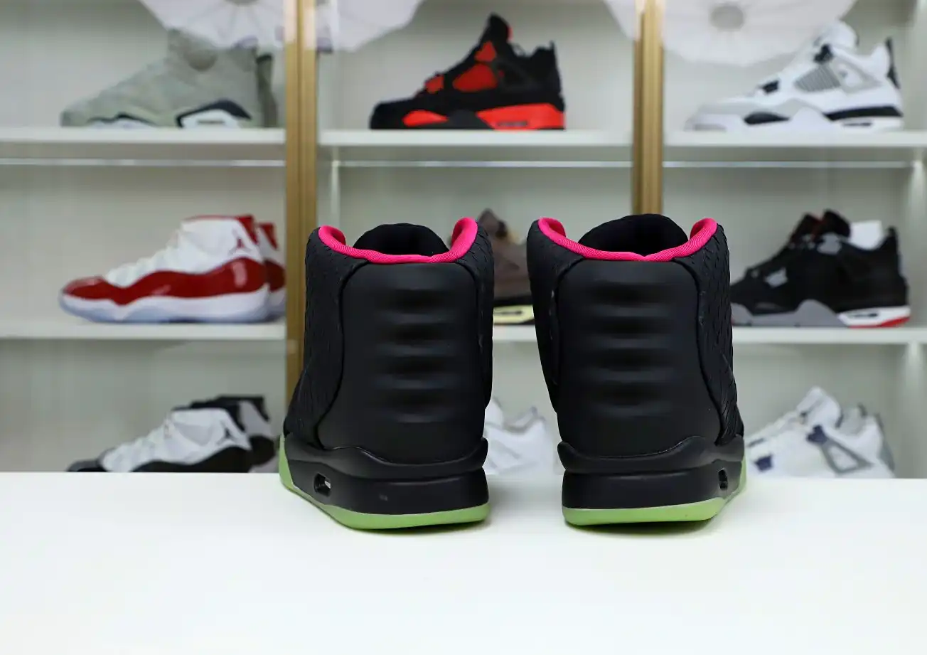 hype Nike Air Yeezy 2 solar red