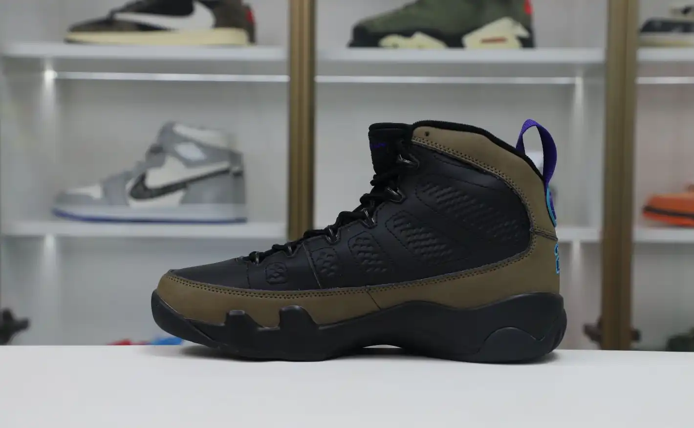 Air Jordan 9