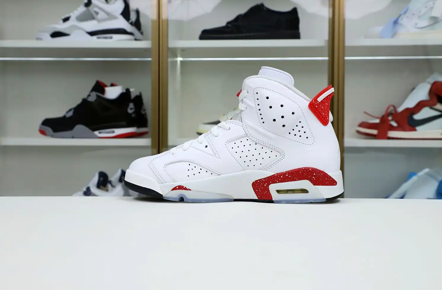 AIR JORDAN 6 RED OREO