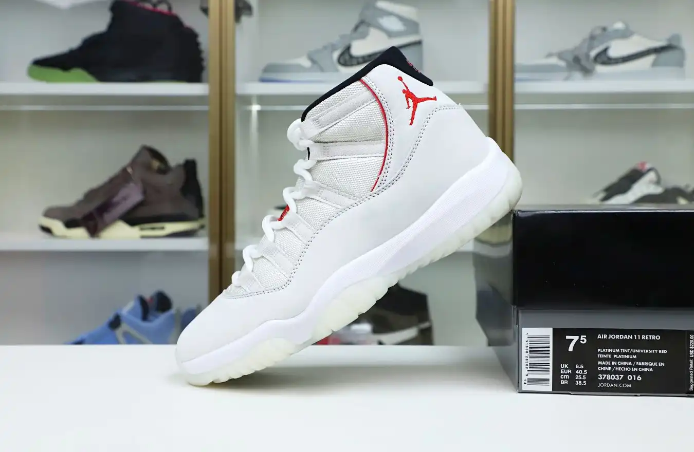 AIR JORDAN 11 XI RETRO PLATINUM TINT