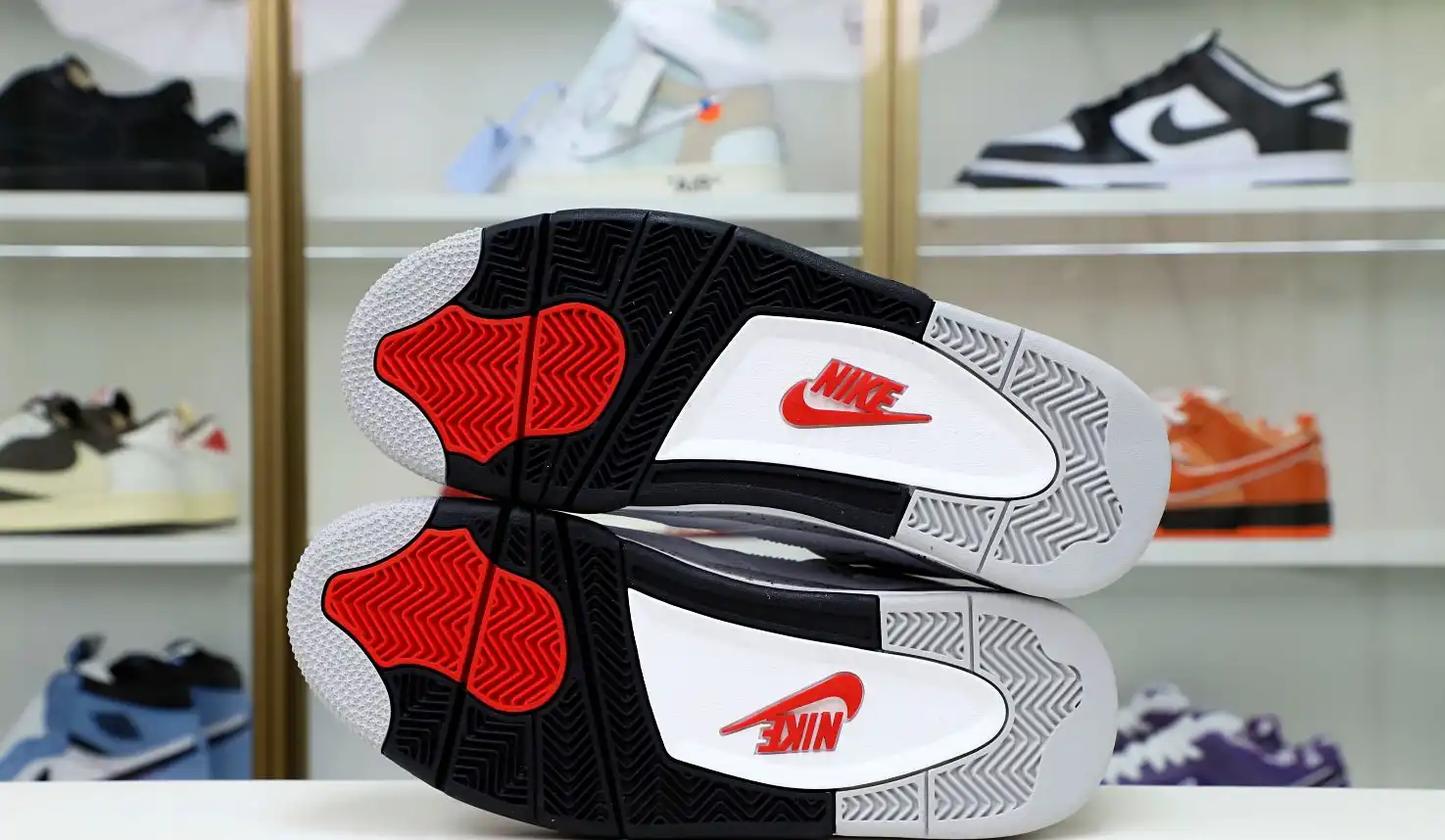 Air Jordan 4 Retro White Cement