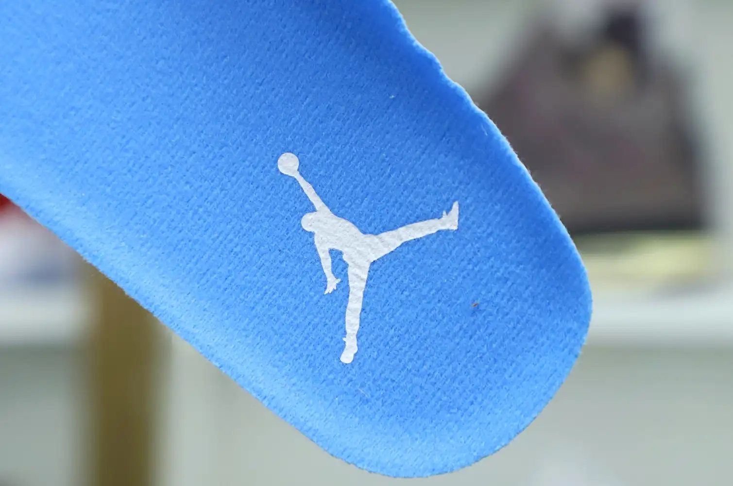 Air Jordan 11 Retro Low 