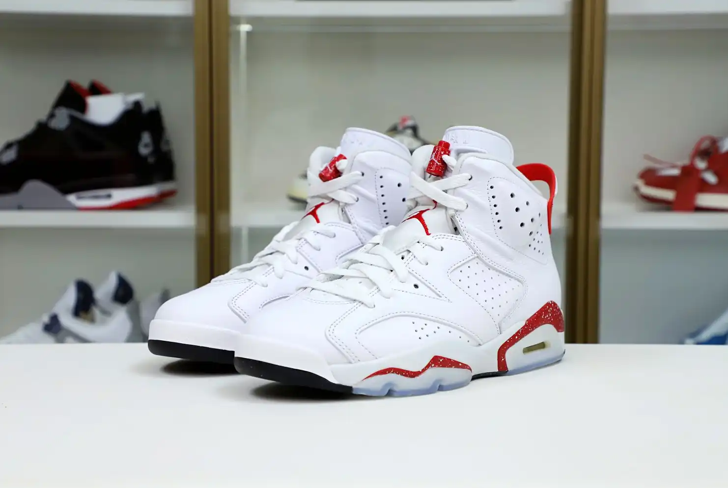 AIR JORDAN 6 RED OREO