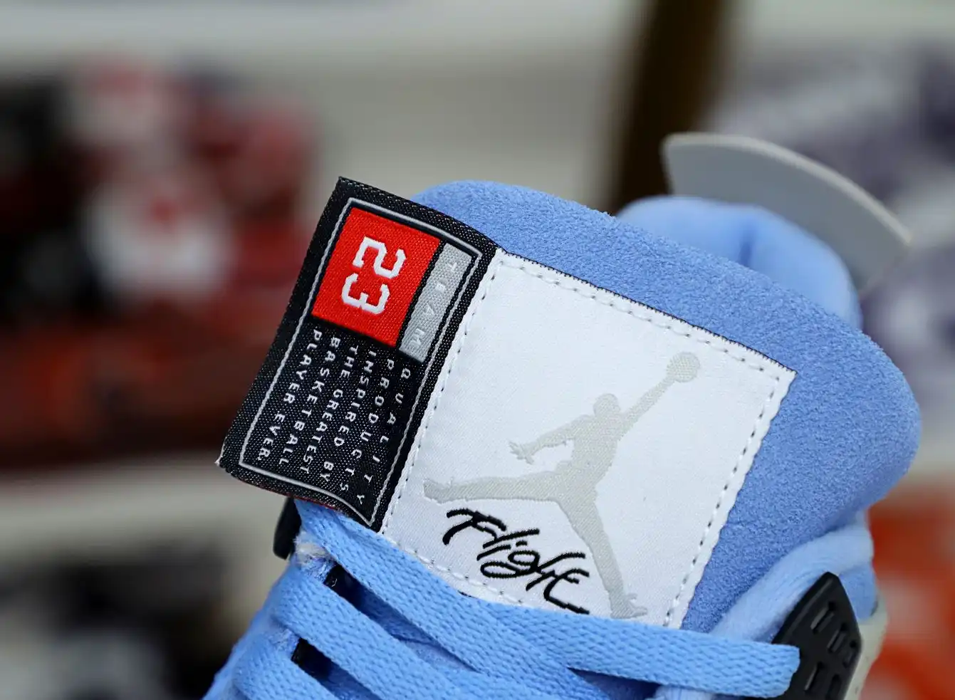AIR JORDAN 4 UNIVERSITY BLUE