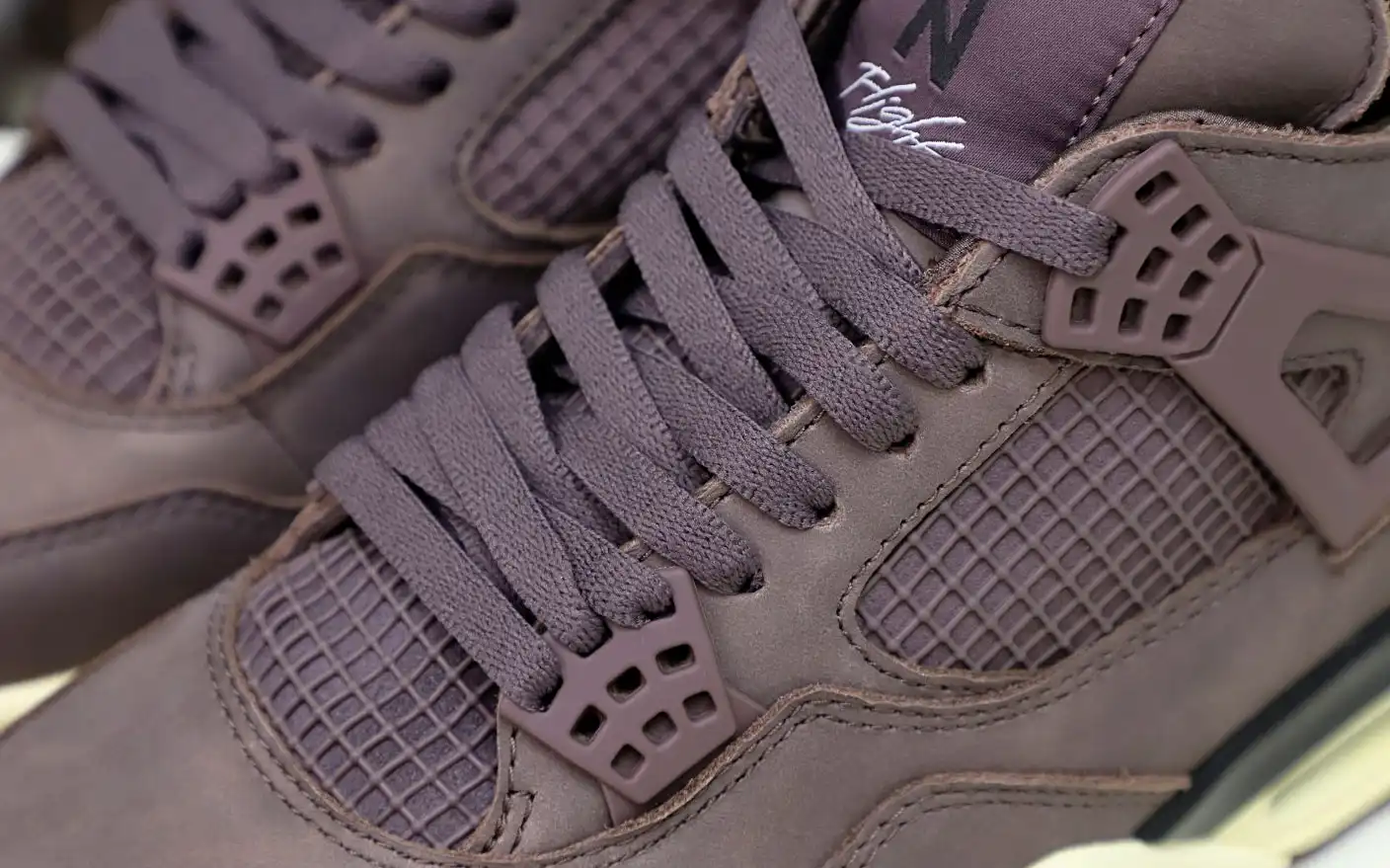 AIR JORDAN 4 AM
