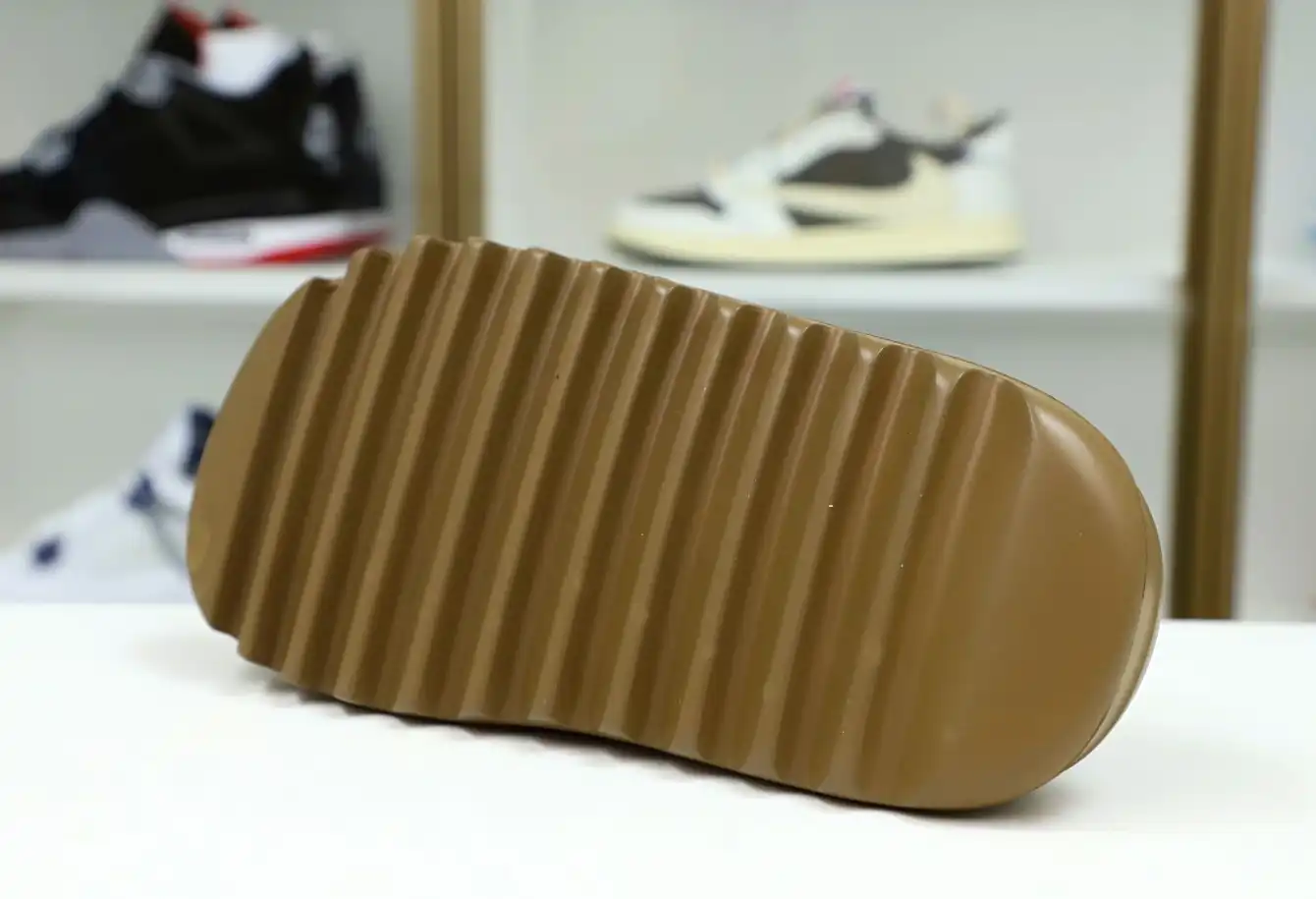 hype YEEZY SLIDES G55492