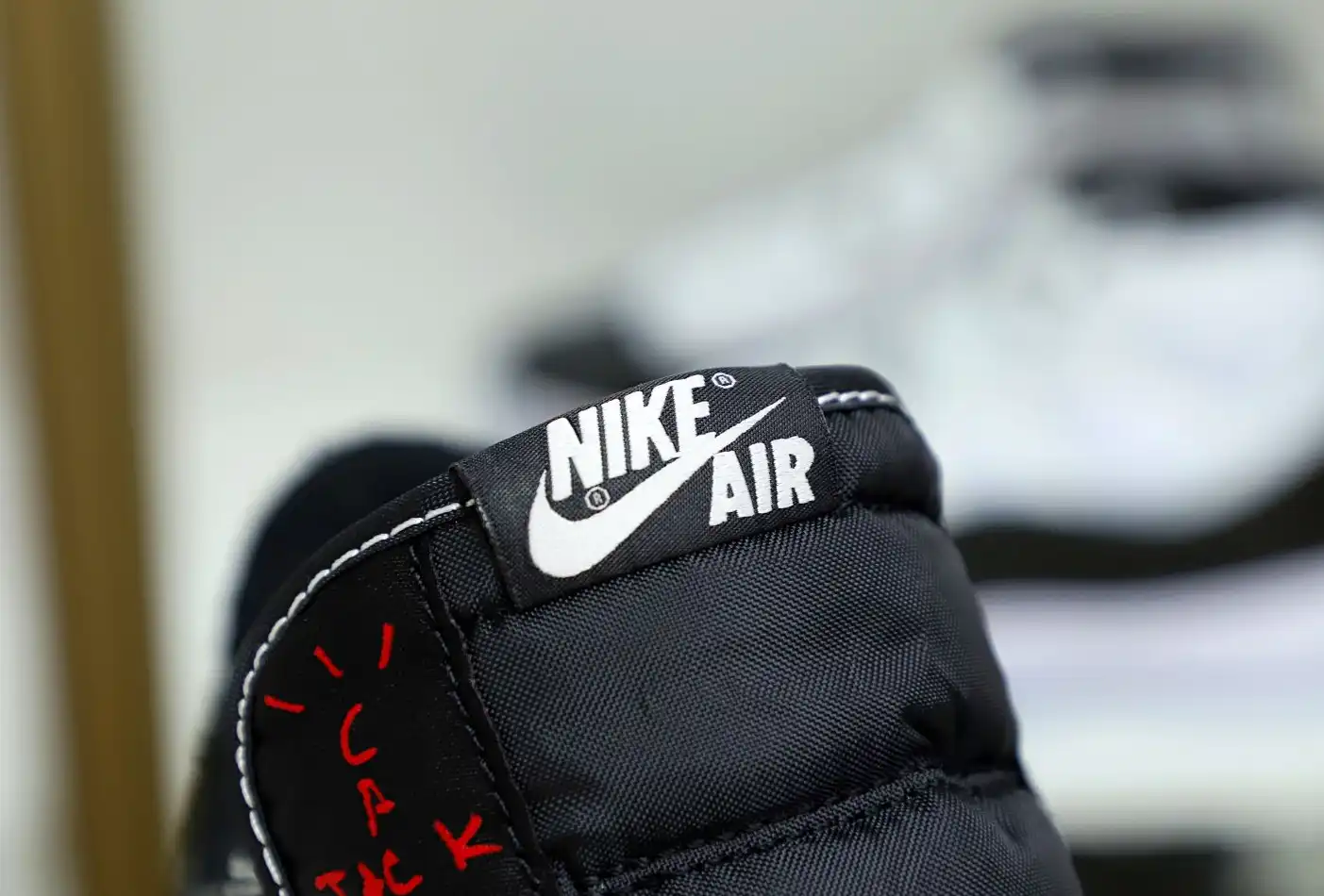 TRAVIS SCOTT X NIKE AIR JORDAN 1 LOW OG “BLACK PHANTOM”