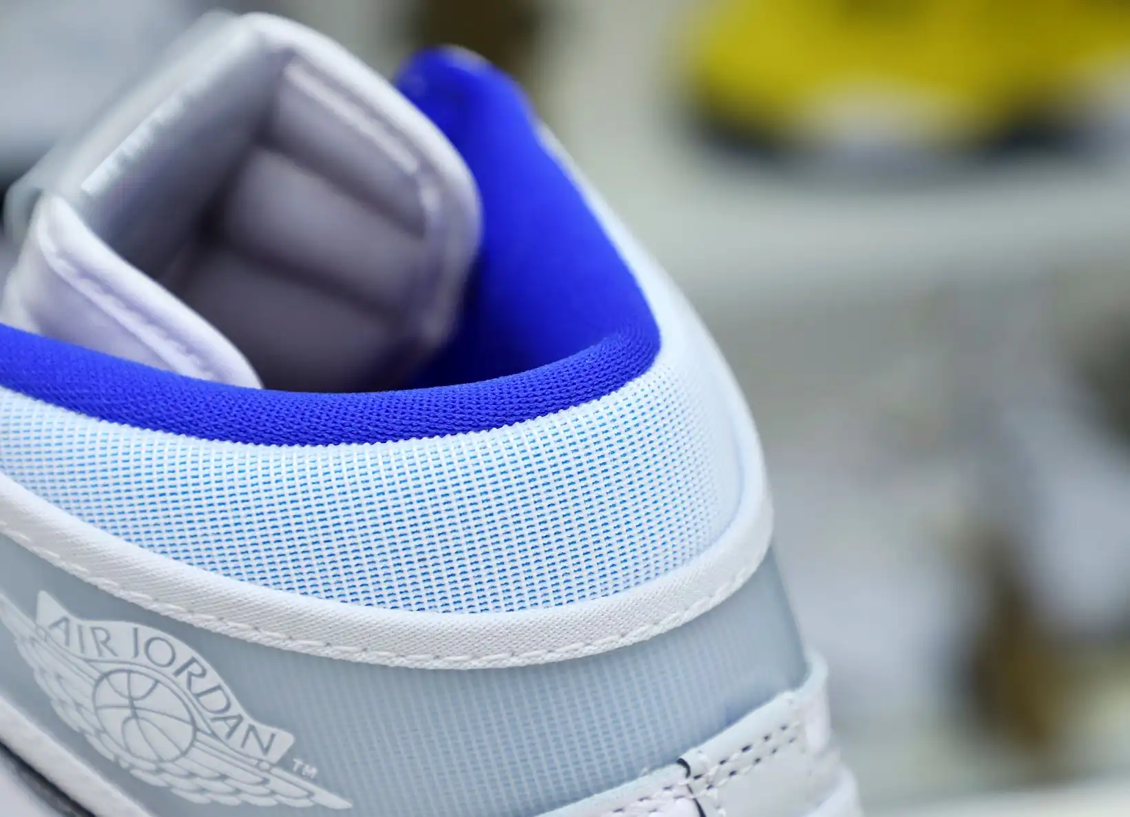 AIR JORDAN 1 HIGH ZOOM 'RACER BLUE'