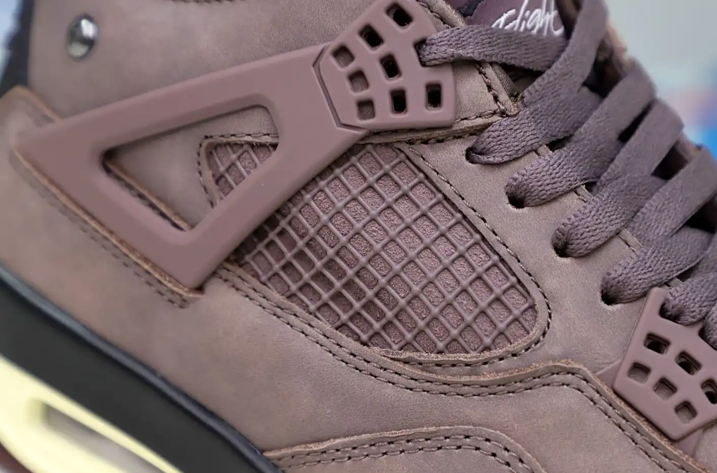 AIR JORDAN 4 AM
