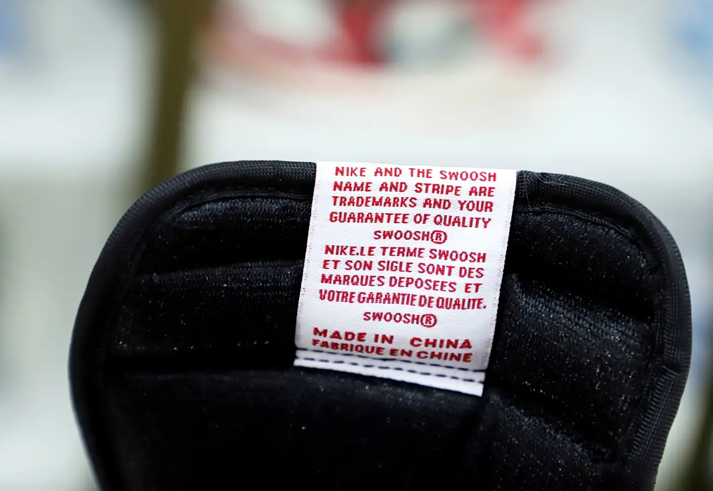AIR JORDAN 1 RETRO HIGH OG 'FEARLESS'