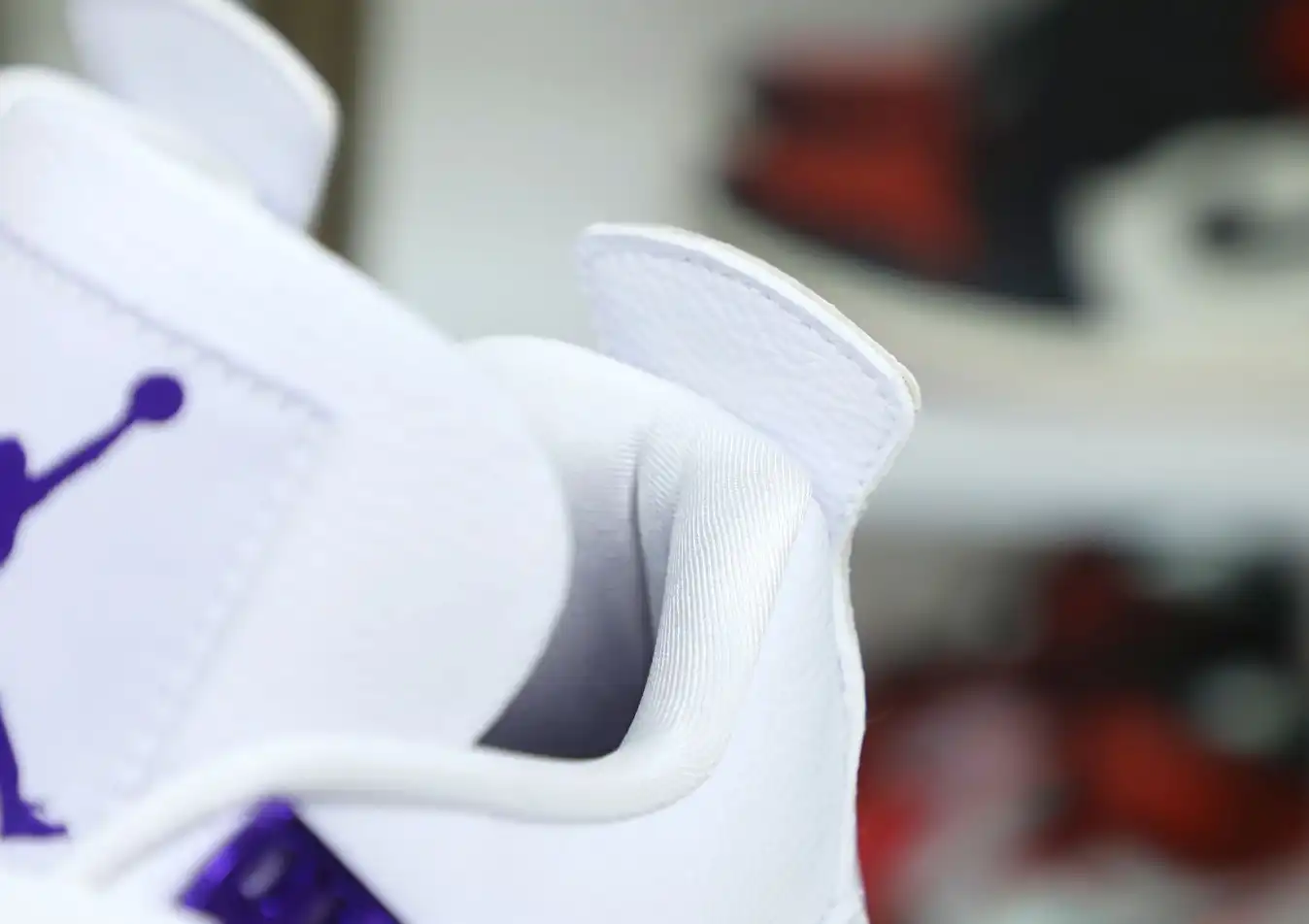 AIR JORDAN 4 PURPLE METALLIC