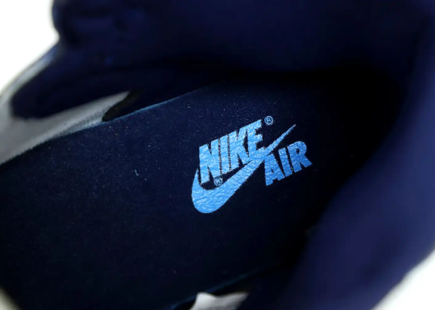 AIR JORDAN 1 RETRO HIGH OG 'OBSIDIAN'