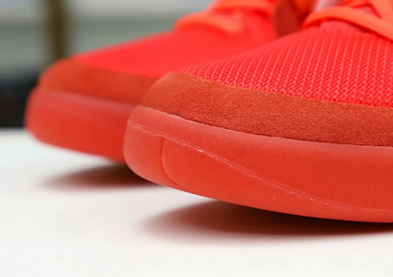 hype Nike Air Yeezy 2 red october