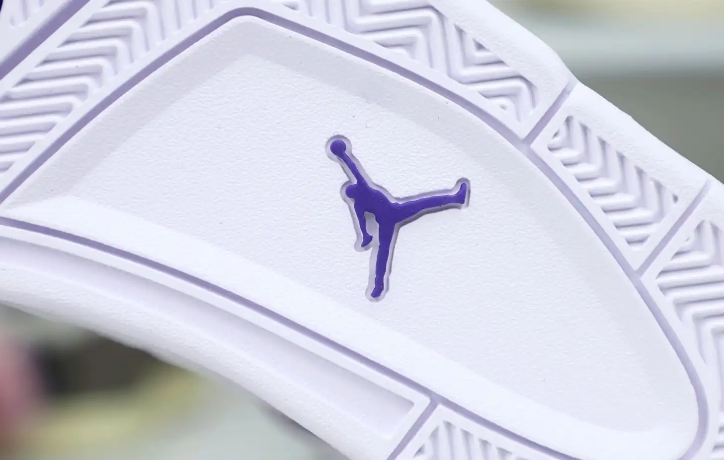 AIR JORDAN 4 PURPLE METALLIC