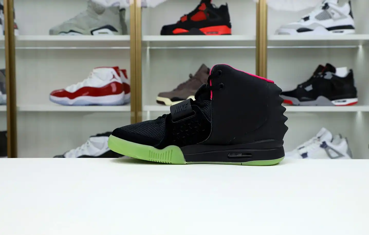 hype Nike Air Yeezy 2 solar red